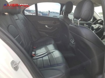 Mercedes Klasa C W205 2016 Mercedes-Benz Klasa C 2016 Mercedes-Benz C-Class 4dr Sdn C 300 RWD 2.0, zdjęcie 10