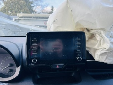 Toyota Yaris IV Hatchback 1.5 Dynamic Force 125KM 2022 Toyota Yaris 1.5benz 125KM/Salon PL/I WŁ/FV23%, zdjęcie 12