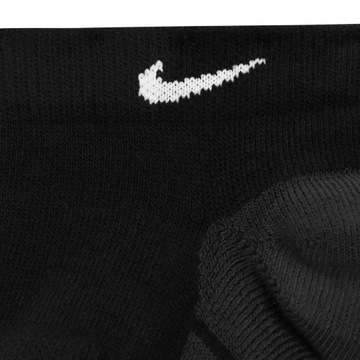 Skarpety Nike Everyday Max Cushioned czarne SX6964 010 38-42