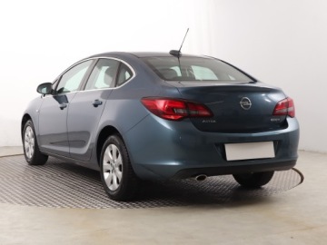 Opel Astra J Sedan 1.4 Turbo ECOTEC 140KM 2017 Opel Astra 1.4 T, Salon Polska, GAZ, VAT 23%, zdjęcie 3