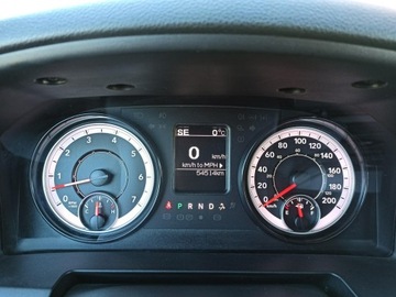 Dodge Ram V 5.7 HEMI 401KM 2022 Dodge RAM Gaz, hak, zdjęcie 18