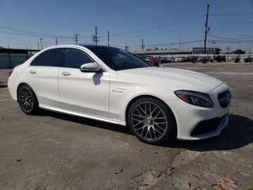Mercedes Klasa C W205 2017 Mercedes-Benz Klasa C 2017 Mercedes-Benz C-Class AMG C 63 S Sedan 4.0 503KM, zdjęcie 3