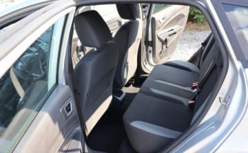 Ford Fiesta VII Hatchback 3d Facelifting 1.25 82KM 2016 Ford Fiesta Klimatyzacja, Wielofunkcyjna kierownica, Elektryczne szyby 1.2, zdjęcie 7