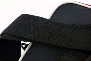 WeSC Сумка через плечо ЧЕРНАЯ 21x17x5