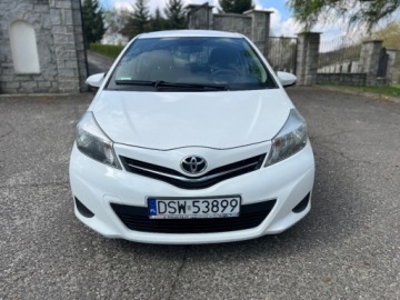 Toyota Yaris III Hatchback 5d 1.0 VVT-i 69KM 2013 Toyota Yaris Toyota Yaris 1.0 69KM Salon PL 022014 Benzyna 69KM, zdjęcie 5