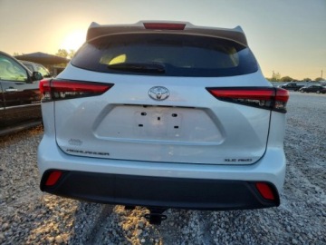 Toyota Highlander III 2022 Toyota Highlander Xle 2022 3.5 Benzyna 295KM, zdjęcie 2