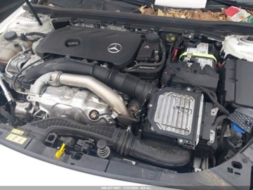 Mercedes CLA C118/X118 2024 Mercedes-Benz CLA MERCEDES-BENZ CLA 250 COUPE 4MATIC 2.0 Benzyna 221KM, zdjęcie 9