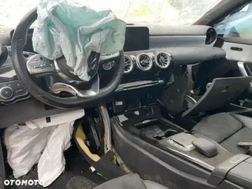 Mercedes CLA C118/X118 2021 Mercedes-Benz CLA 1.3 Benzyna 163KM, zdjęcie 3