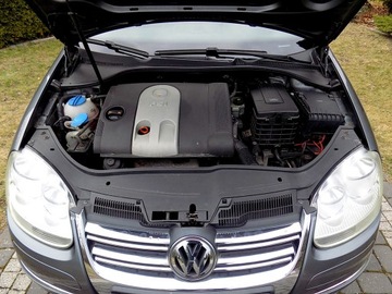 Volkswagen Jetta VI 2007 VOLKSWAGEN JETTA V 1,6 FSI 115 KM 184 TYŚ. KM, zdjęcie 18