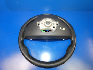 VOLVO XC60 И ФУНКЦИОНАЛЬНЫЙ РУЛЬ R-DESIGN