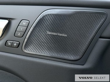 Volvo XC60 II 2025 Volvo XC 60 XC60 T6 Plug-In Hybrid AWD Plus Black, zdjęcie 17