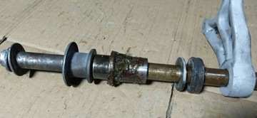 SUZUKI GSF 400 BANDIT ось ось болт колеса задняя втулка задняя задняя