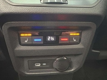 Volkswagen Tiguan Allspace SUV 2.0 TDI 150KM 2021 Volkswagen Tiguan Allspace 2.0 TDI 150 KM HighlinePodgrzewana SzybaLED Mat, zdjęcie 20