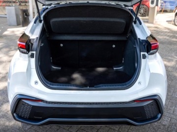 Toyota C-HR II SUV 1.8 Hybrid 140KM 2025 Od ręki - Style 1.8 Hybrid 140KM | Podgrzewane fotele!, zdjęcie 10