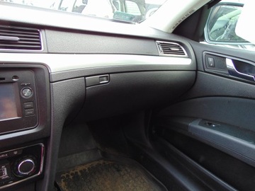 DESKA KONZOLA KOKPIT SKODA SUPERB II 8-12 PÁSY ULOŽENÍ SPOLUJEZDCE