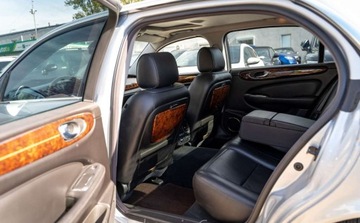 Jaguar XJ VII X350 2008 Jaguar XJ Jaguar XJ VII 4.2 VandenPlas 298KM 4.2 Benzyna 298KM, zdjęcie 19