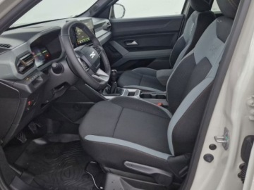 Dacia Duster III 2026 Od ręki - Extreme LPG 1.2 Eco-G 120KM / Pakiet Techno, Parking, Zimowy+, zdjęcie 3