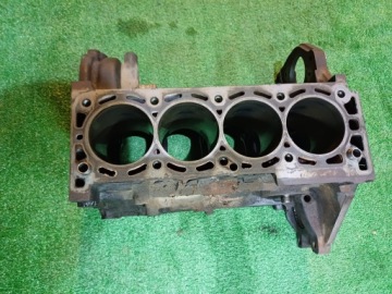315032144 Z18XE БЛОК ДВИГАТЕЛЯ НИЖНИЙ OPEL VECTRA C 02-05 1.8 БЕНЗИН