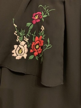 Zara bluzka damska S czarna z haftem w kwiaty