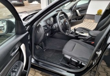 BMW Seria 1 F20-F21 Hatchback 5d Facelifting 2015 116i 109KM 2017 BMW Seria 1 116i 1,5 109KM Benzyna 6-Biegow Serwis 1.5 Benzyna 109KM, zdjęcie 4