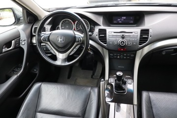 Honda Accord VIII Kombi 2.0 VTEC 156KM 2009 Honda Accord 2.0 i-VTEC, Salon Polska, Skóra, zdjęcie 6