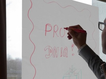 Тип флипчарта из фольги EasyFlip в рулоне Удобный однотонный, легко стираемый