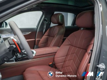 BMW Seria 7 G70 Sedan Plug-In 3.0 M60e 571KM 2025 BMW Seria 7 M760e xDrive 571 KM PHEV - Gotowy do Odbioru - Wnetrze BMW Gra, zdjęcie 15