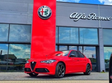 Alfa Romeo Giulia II Sedan Facelifting 2023 2.0 GME Turbo 280KM 2025 Alfa Romeo Giulia Alfa Romeo Giulia Intensa 2.0 Benzyna 280KM