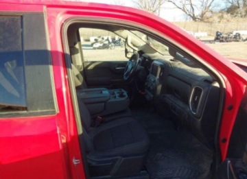 Chevrolet Silverado II 2022 Chevrolet Silverado 2022, 5.3L, 4x4, 1500 LTD, po gradobiciu 5.3 Benzyna, zdjęcie 11