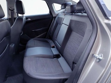 Opel Astra J Sedan 1.4 Turbo ECOTEC 140KM 2017 Opel Astra Salon PL 1.4T Zadbany Klimatyzacja 1.4 Benzyna 140KM, zdjęcie 17