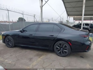 BMW Seria 7 G70 2024 BMW Seria 7 740i 2024 3.0l 3.0 Benzyna 375KM, zdjęcie 2