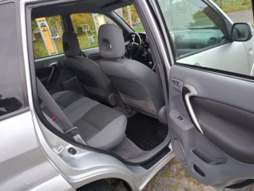 Toyota RAV4 II 2003 Toyota RAV4 Toyota RAV4 2.0 d 4x4 2.0 Diesel 85KM, zdjęcie 9