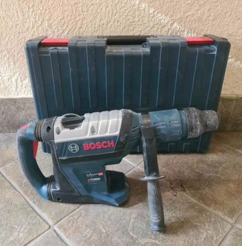 MŁOT UDAROWO-OBROTOWY BITURBO BOSCH GBH 18V-45 C + WALIZKA