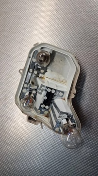 AUDI A4 S4 B7 WKŁAD LAMPY PRAWY TYLNY TYŁ DOBRE PINY