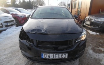 Opel Astra K Hatchback 5d 1.6 CDTI 110KM 2019 Opel Astra 2019r, 1.6 CDTI. Uszkodzony prawy przod. Jezdzi. VAT 23 1.6, zdjęcie 18