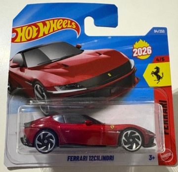 Автомобіль Hot Wheels Ferrari 12Cilindri червоний 1:64
