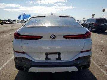 BMW X6 G06 2023 BMW X6 2023, 3.0L, 4x4, porysowany lakier 3.0 Benzyna 335KM, zdjęcie 5