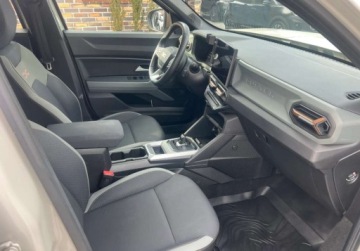 Dacia Duster III 1.6 Hybrid 140KM 2024 Dacia Duster Hybryda Kamera Hak 1.6 Hybryda 140KM, zdjęcie 9