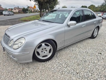 Mercedes Klasa E W211 Sedan W211 2.6 V6 (240) 177KM 2002