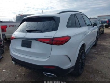 Mercedes GLC C254/X254 2024 Mercedes-Benz GLC 300 4matic Suv, 2024r., 4x4, 2.0L 2.0 Hybryda 255KM, zdjęcie 3
