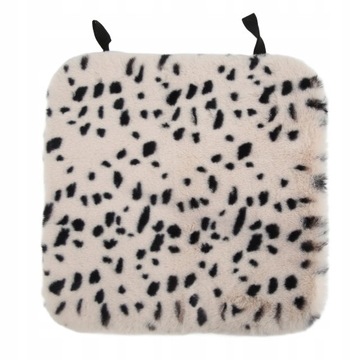 Универсальная подушка переднего сиденья.