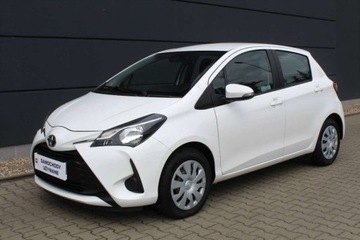 Toyota Yaris III Hatchback 5d Facelifting 2017 1.5 Dual VVT-iE 111KM 2017 Toyota Yaris Toyota Yaris 1.5 VVTi Salon Pl AS..., zdjęcie 1