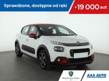 Citroen C3 II Hatchback facelifting 1.2 VTi 82KM 2016 Citroen C3 1.2 VTi, Navi, Klima, Klimatronic
