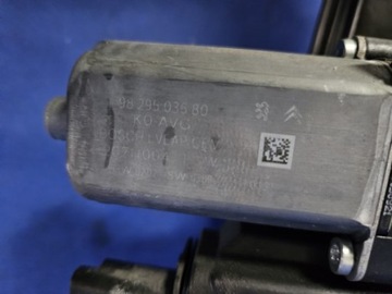 MOTOREK ZVEDÁK OKNO LEVÝ PŘEDNÍ EXPERT III JUMPY PROACE II