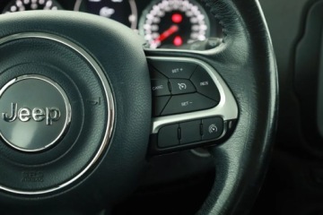 Jeep Renegade SUV 1.4 MultiAir 140KM 2016 Jeep Renegade 1.4 MultiAir, Salon Polska, zdjęcie 15