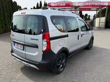 Dacia Dokker Mikrovan Facelifting 1.2 TCe 115KM 2017 Dacia Dokker Sliczny Dokker Stepway1.2Benz.115KM Navi Kamera Parktroniki, zdjęcie 2