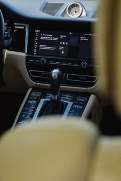 Porsche Macan SUV Facelifting II 2.0  265KM 2021 Porsche Macan Pdk 2021 2.0l ,.Samochod w kraju,. 2.0 Benzyna 265KM, zdjęcie 20