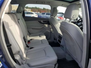 Audi Q7 II 2023 Audi Q7 2023, 2.0L, 4x4, PREMIUM PLUS, porysowany lakier 2.0 Benzyna 261KM, zdjęcie 9