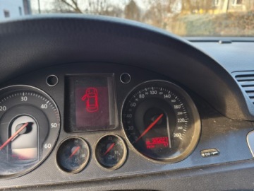 Volkswagen Passat B6 Variant 2.0 TDI PD-DPF 140KM 2006 VOKSWAGEN PASSAT AUTOMAT 140 KM, zdjęcie 11