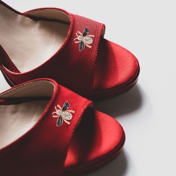 ЗАЖИМЫ ДЛЯ ОБУВИ СВИТЕРА КАРДИГАНА С ПРЯЖКОЙ ПЧЕЛКА 4 ШТ.